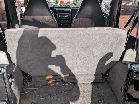 Used 2002 Jeep Wrangler X image 10