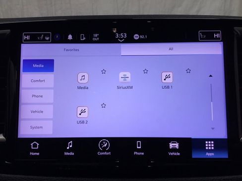 Used 2023 Chrysler Pacifica Touring image 26