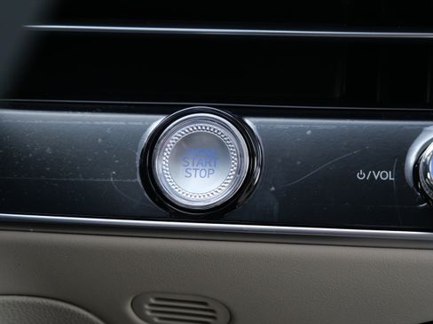 New 2026 Genesis GV70 2.5T Advanced image 10