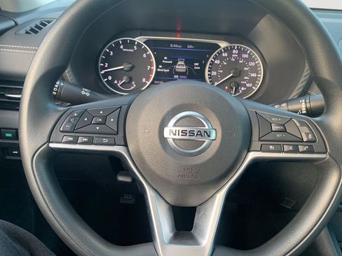 Used 2023 Nissan Sentra SV image 14