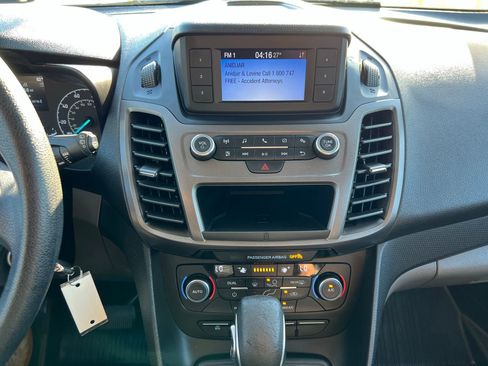Used 2020 Ford Transit Connect XL image 27