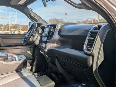 Used 2024 RAM 2500 Tradesman w/ Chrome Appearance Group image 37