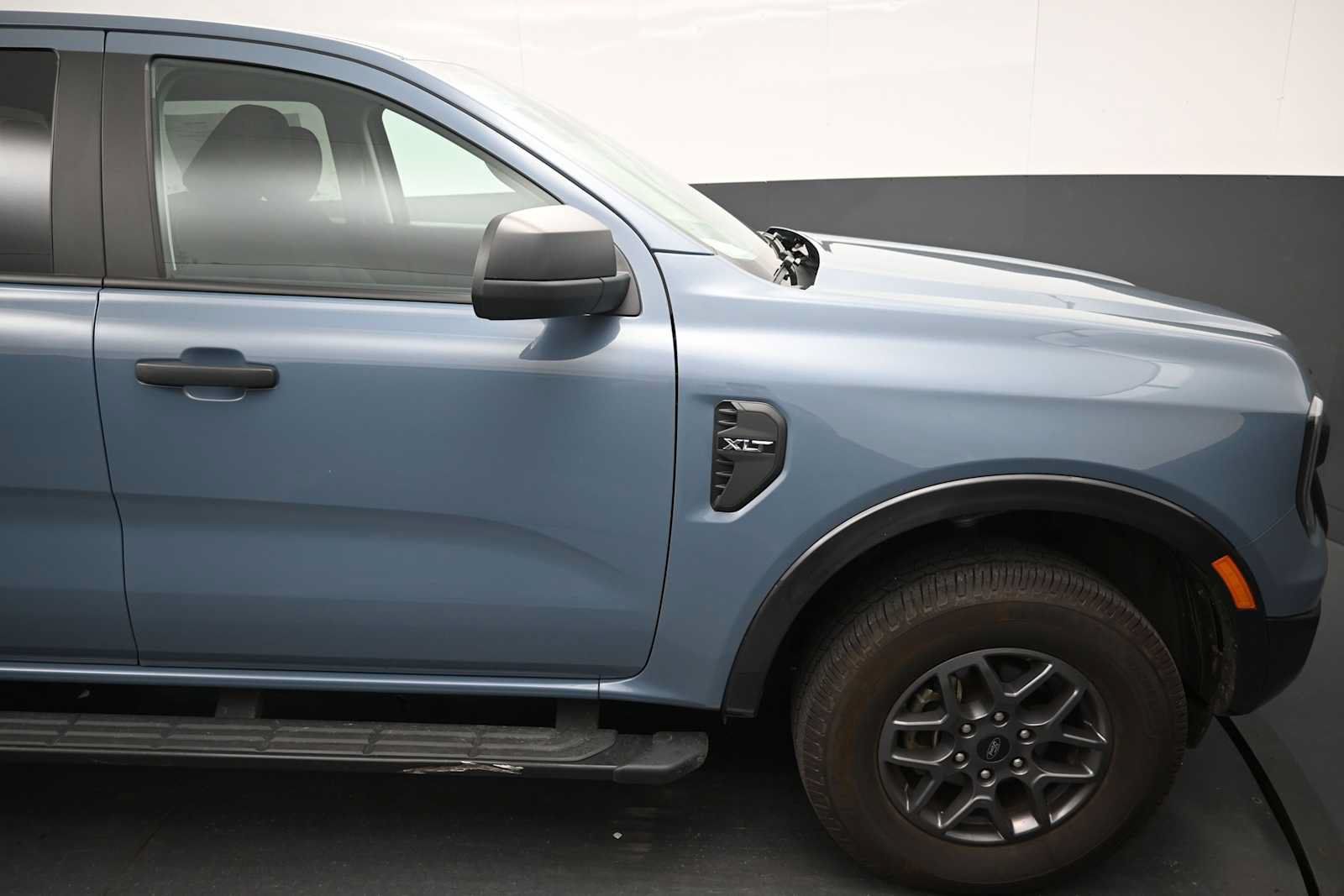 Used 2024 Ford Ranger XLT w/ FX4 Off-Road Package AWD/4WD image 11