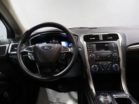 Used 2018 Ford Fusion S image 17