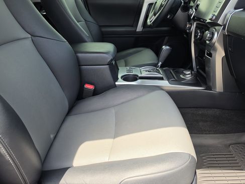 Used 2020 Toyota 4Runner SR5 Premium AWD/4WD image 13