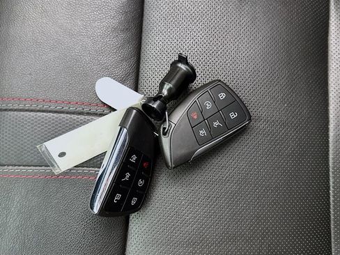 Used 2022 Chevrolet Tahoe RST w/ Sport Performance Package image 35