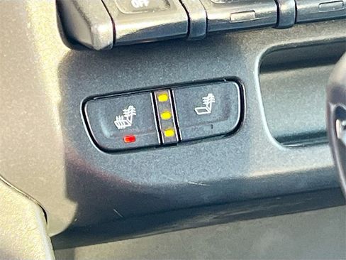 Used 2022 Chevrolet Colorado ZR2 w/ ZR2 Dusk Special Edition image 19