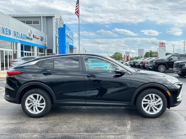 Used 2024 Buick Envista Sport Touring w/ Convenience I Package FWD image 13