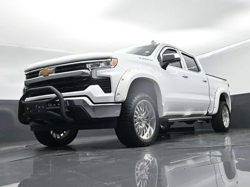 Used 2025 Chevrolet Silverado 1500 LT w/ Protection Package AWD/4WD image 49