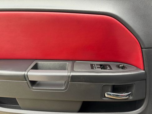 Used 2013 Dodge Challenger R/T image 8