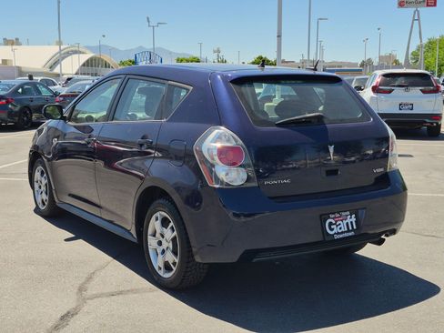Used 2009 Pontiac Vibe w/ Preferred Package FWD image 8