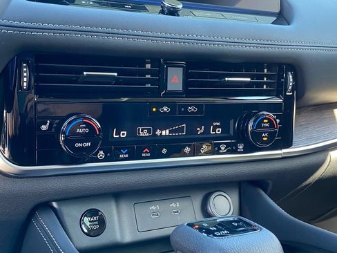 New 2026 Nissan Rogue Platinum w/ Platinum Premium Package AWD/4WD image 31