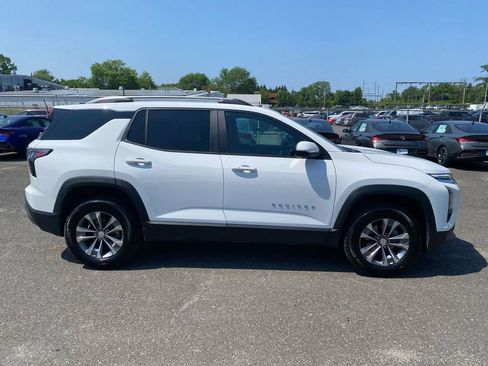 New 2025 Chevrolet Equinox LT w/ Convenience Package II image 2