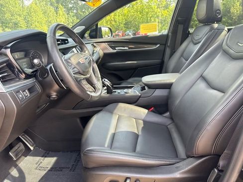 Used 2023 Cadillac XT5 Sportv image 41