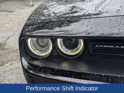 Used 2015 Dodge Challenger SRT w/ Technology Group image 10