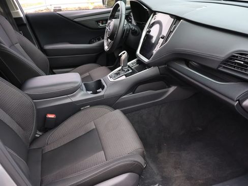 Used 2024 Subaru Outback Premium AWD/4WD image 7
