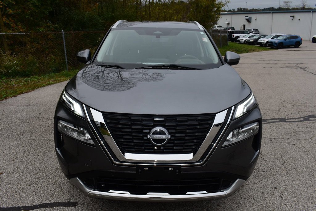 Used 2023 Nissan Rogue Platinum w/ Platinum Premium Package AWD/4WD image 2