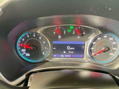 Used 2022 Chevrolet Equinox Premier AWD/4WD image 17