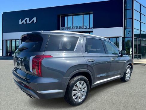 Used 2024 Hyundai Palisade SEL FWD image 6