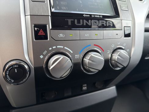 Used 2019 Toyota Tundra SR5 AWD/4WD image 7