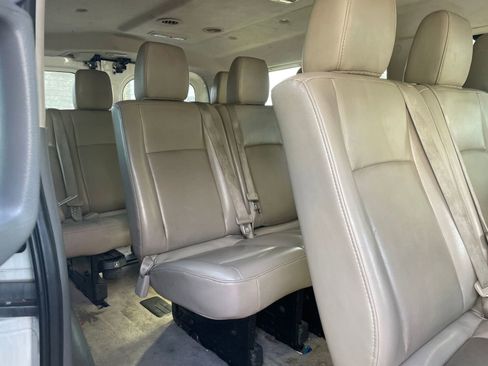 Used 2014 Nissan NV 3500 SL image 11
