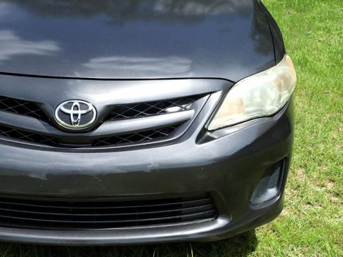 Used 2013 Toyota Corolla S Special Edition image 35