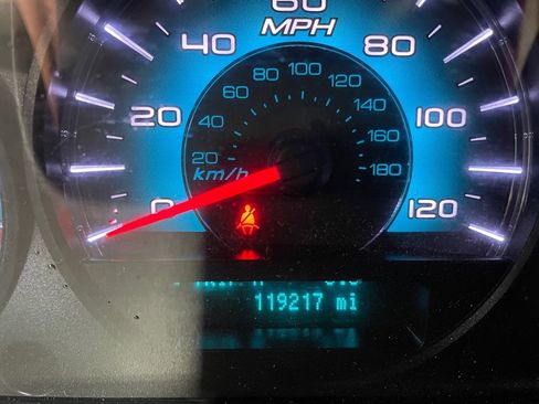 Used 2012 Ford Fusion SEL image 28