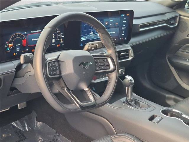Used 2025 Ford Mustang Premium RWD image 10