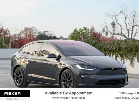 Used 2024 Tesla Model X image 10