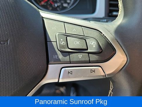 Used 2021 Volkswagen Atlas SE image 35