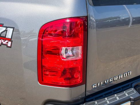 Used 2013 Chevrolet Silverado 1500 LT w/ All-Star Edition AWD/4WD image 8
