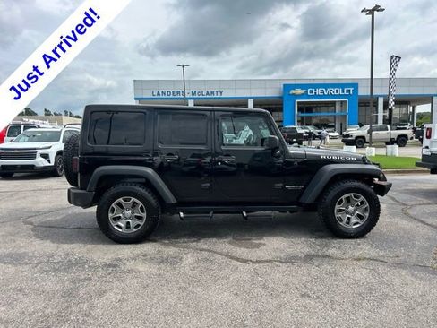 Used 2016 Jeep Wrangler Unlimited Rubicon w/ Connectivity Group AWD/4WD image 2
