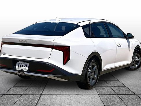 Used 2025 Kia K4 FWD image 12
