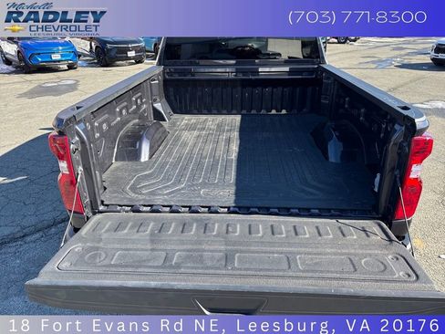 Used 2024 Chevrolet Silverado 2500 Custom w/ Custom Value Package image 11