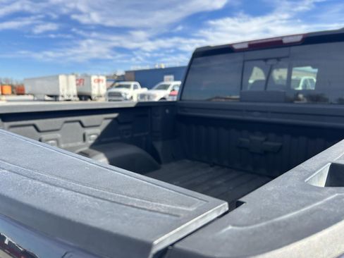 Used 2022 Chevrolet Silverado 1500 LTZ w/ LTZ Convenience Package II image 9