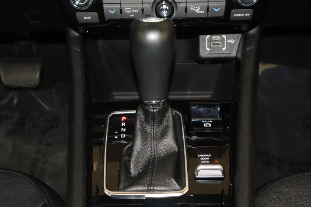 Used 2023 Jeep Compass Limited AWD/4WD image 25
