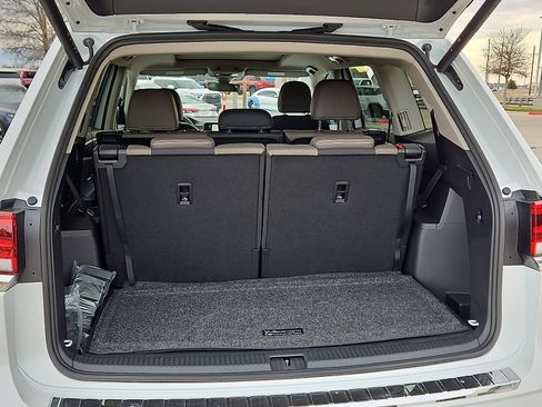 New 2026 Volkswagen Atlas SEL image 7