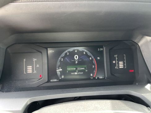 Used 2024 Toyota Tacoma SR5 AWD/4WD image 14