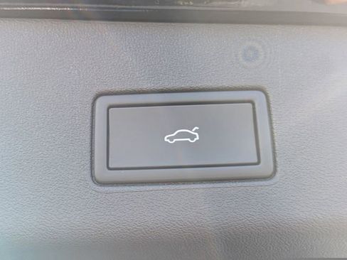 New 2025 Volkswagen ID.4 Pro S image 12