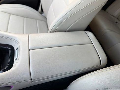 Used 2024 Mercedes-Benz GLE 350 4MATIC image 30