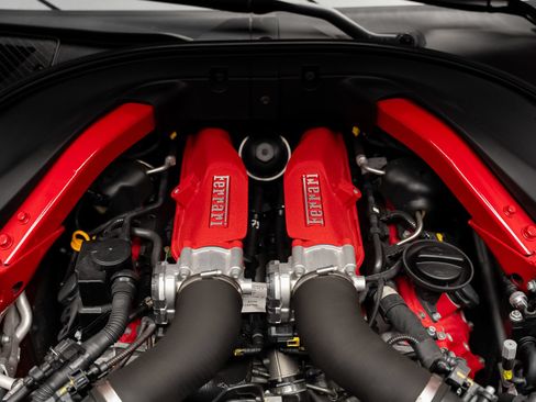 Used 2019 Ferrari Portofino RWD image 83