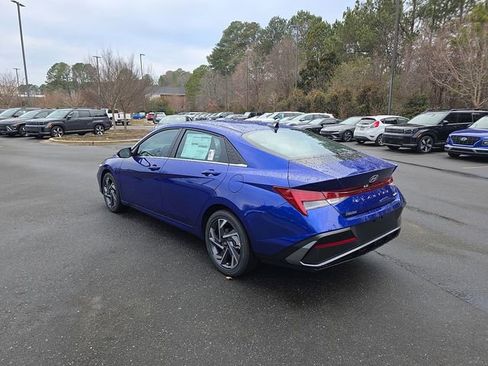 New 2026 Hyundai Elantra Limited FWD image 16