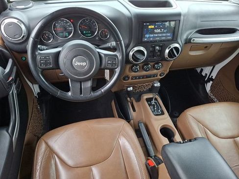 Used 2015 Jeep Wrangler Unlimited Sahara w/ Dual Top Group AWD/4WD image 2