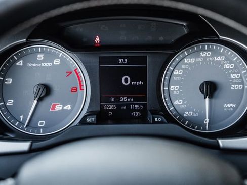 Used 2010 Audi S4 Premium Plus w/ Navigation Pkg w/Camera image 12