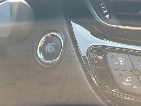 Used 2019 Toyota C-HR Limited FWD image 19