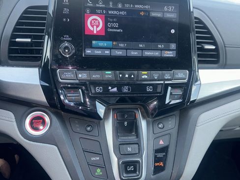 Used 2019 Honda Odyssey EX-L image 3