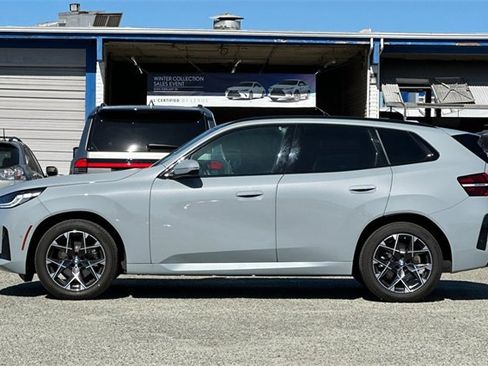 Used 2025 BMW X3 xDrive30i w/ Premium Package image 7