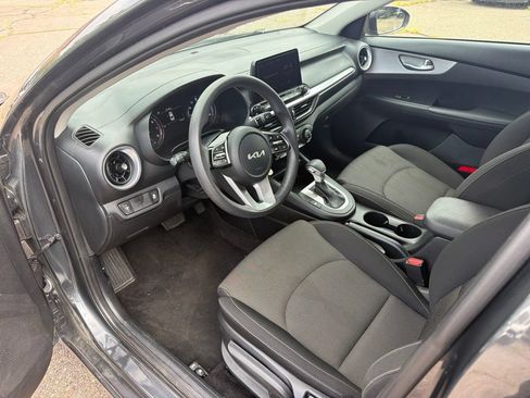 Used 2024 Kia Forte LXS FWD image 10