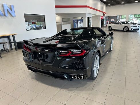Used 2024 Chevrolet Corvette Stingray Convertible w/ Z51 Performance Package RWD image 5