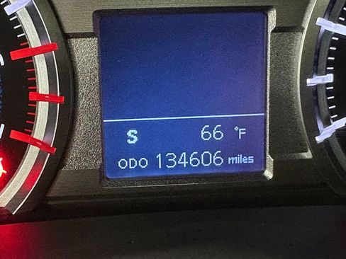 Used 2017 Toyota 4Runner Limited w/ Four Season Floor Mat Package AWD/4WD image 19